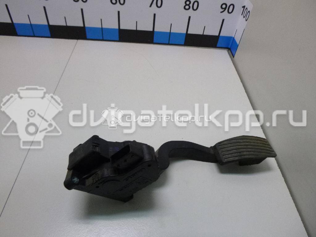 Фото Педаль газа  55702020 для Fiat Grande Punto 199 / Linea 323 / Punto / 500L 351 , 352 {forloop.counter}}