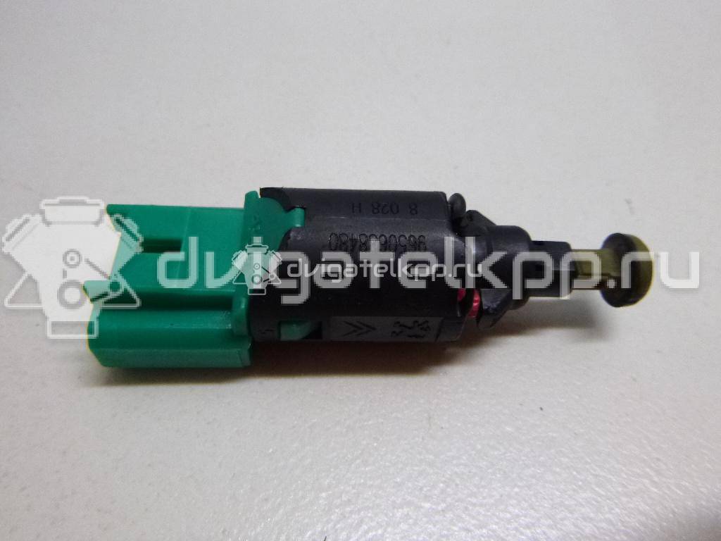 Фото Датчик включения стопсигнала  453463 для fiat Scudo II {forloop.counter}}