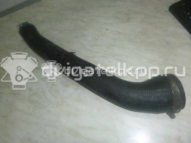 Фото Патрубок интеркулера для двигателя D 4204 T для Volvo V50 Mw / C70 / V70 / C30 / S40 136 л.с 16V 2.0 л Дизельное топливо {forloop.counter}}
