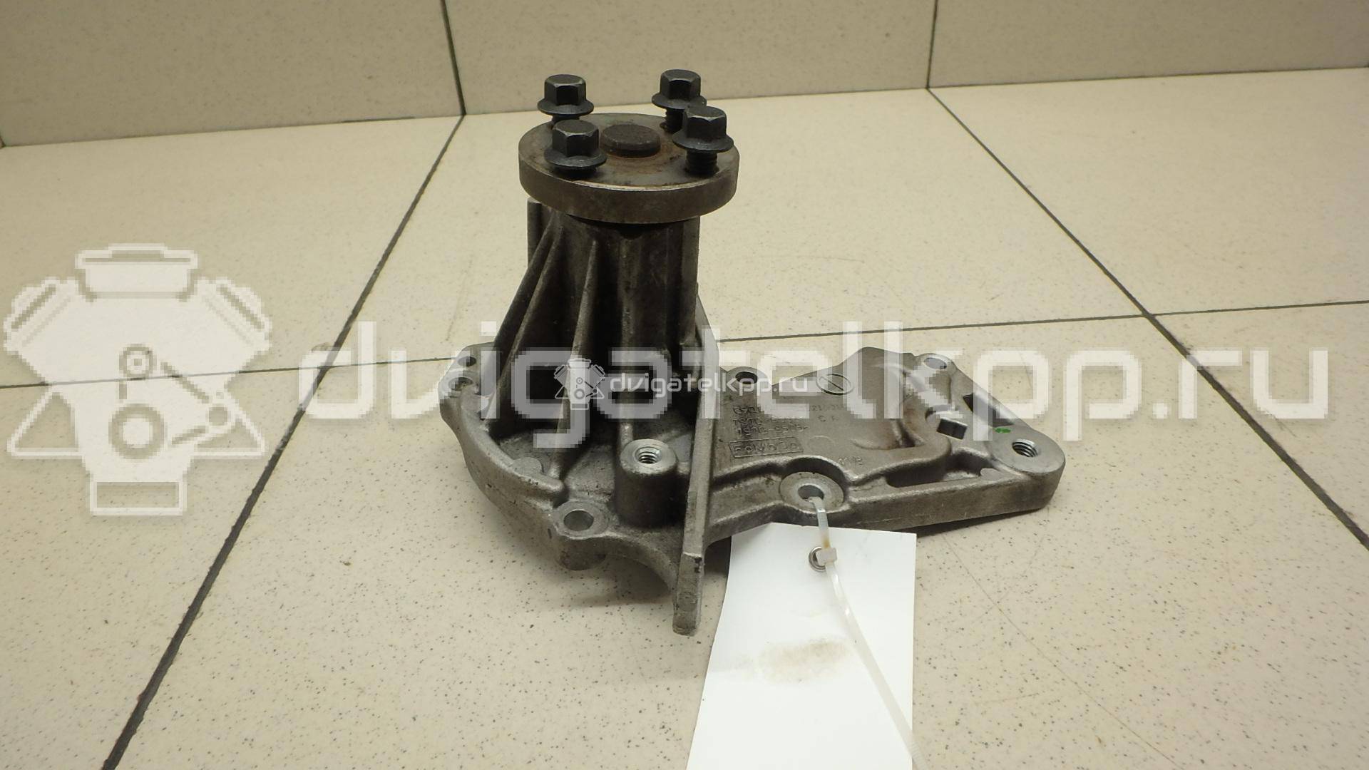 Фото Насос водяной (помпа)  1778516 для Ford Fiesta / Focus / Tourneo / C-Max / Ka {forloop.counter}}