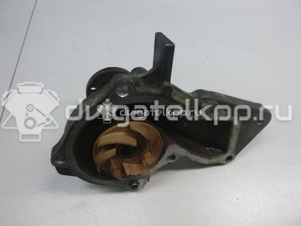 Фото Насос водяной (помпа)  1778516 для Ford Fiesta / Focus / Tourneo / C-Max / Ka {forloop.counter}}