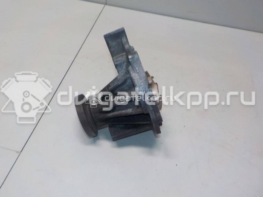 Фото Насос водяной (помпа)  1778516 для Ford Fiesta / Focus / Tourneo / C-Max / Ka {forloop.counter}}