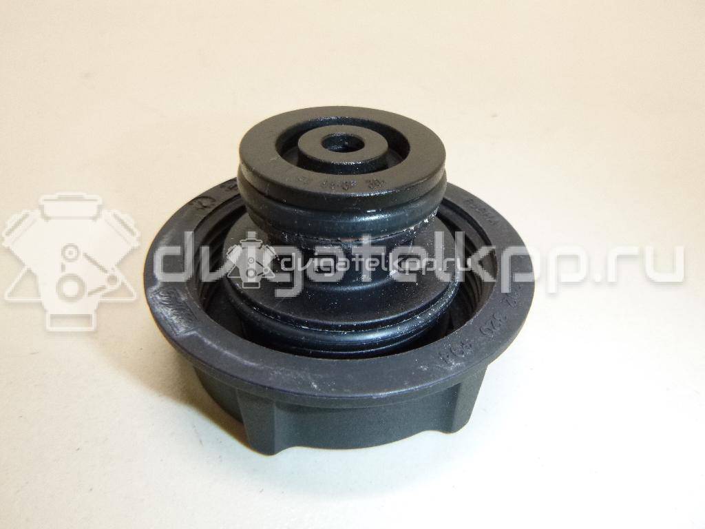 Фото Крышка расширительного бачка  1301104 для Ford Fiesta / Focus / Tourneo / C-Max / Ka {forloop.counter}}
