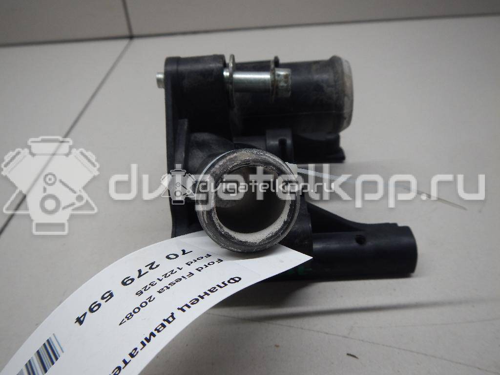 Фото Фланец двигателя системы охлаждения  1221325 для Ford Fiesta / Focus / Puma Ec {forloop.counter}}