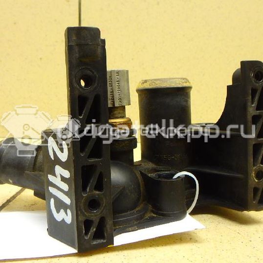 Фото Фланец двигателя системы охлаждения  1531004 для Ford Fiesta / Focus / Puma Ec / Fusion Ju