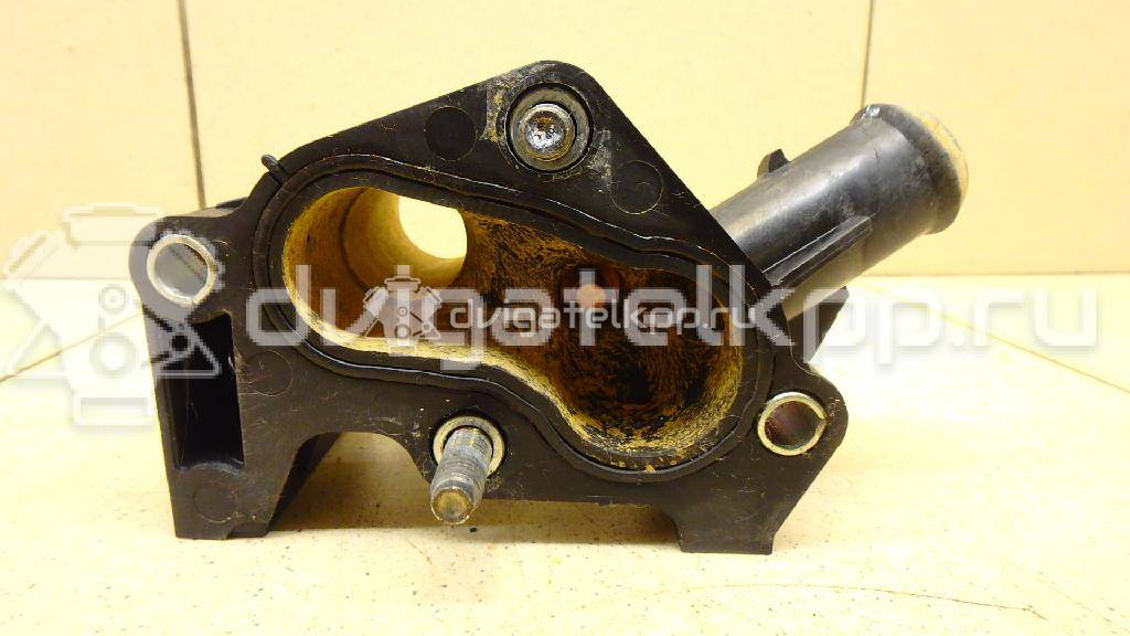 Фото Фланец двигателя системы охлаждения  1531004 для Ford Fiesta / Focus / Puma Ec / Fusion Ju {forloop.counter}}