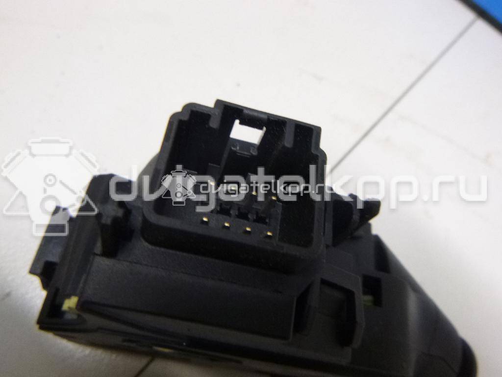 Фото Переключатель поворотов подрулевой  1686675 для Ford Fiesta {forloop.counter}}