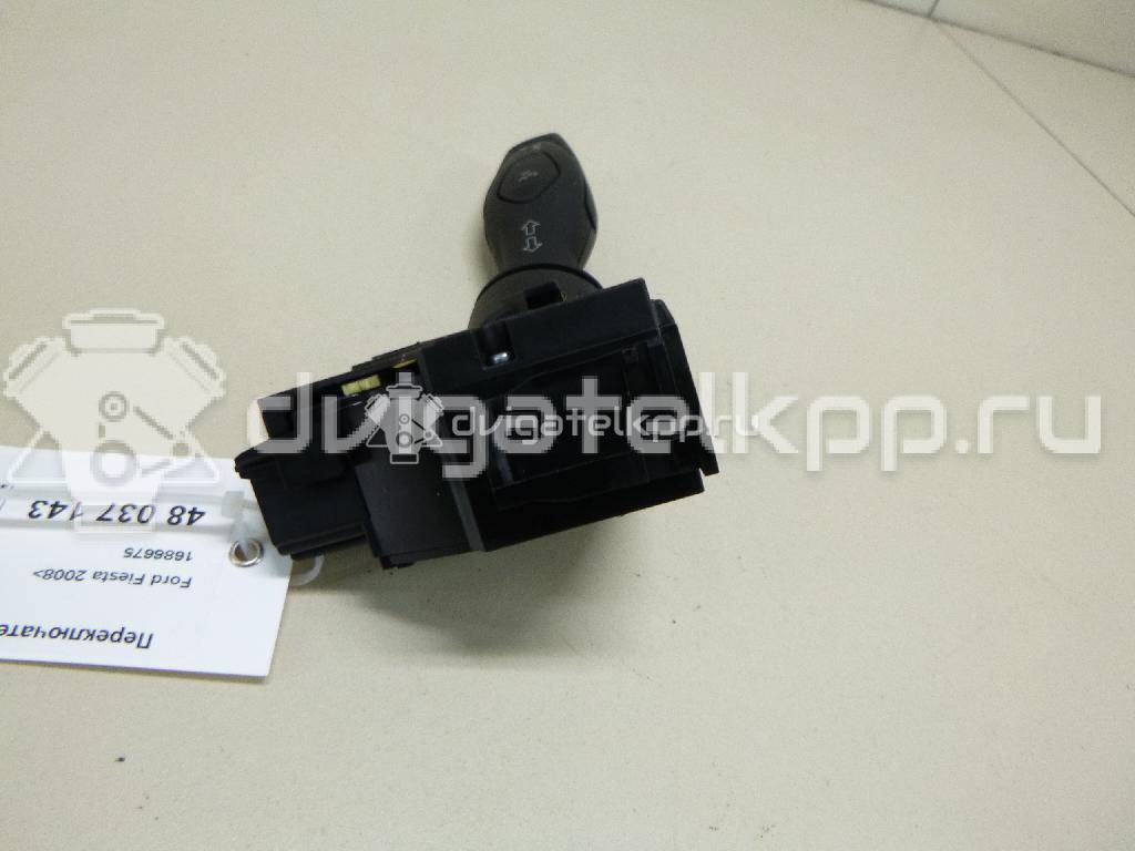 Фото Переключатель поворотов подрулевой  1686675 для Ford Fiesta {forloop.counter}}