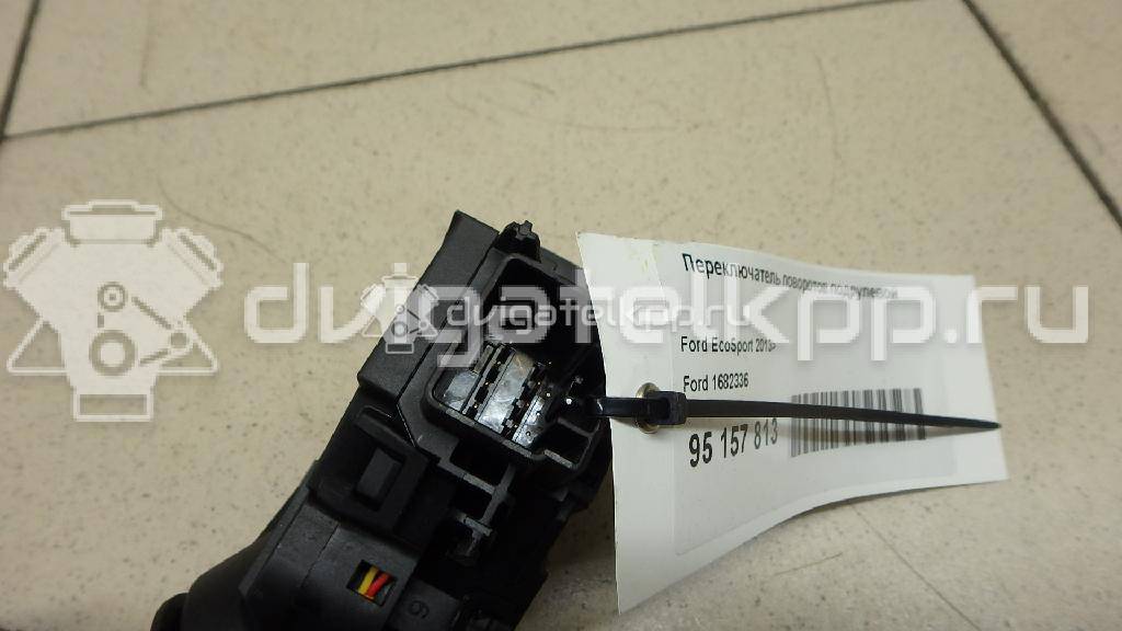 Фото Переключатель поворотов подрулевой  1682336 для Ford Fiesta {forloop.counter}}