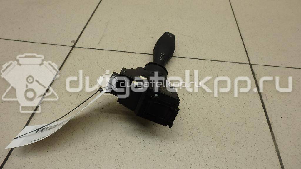 Фото Переключатель поворотов подрулевой  1682336 для Ford Fiesta {forloop.counter}}