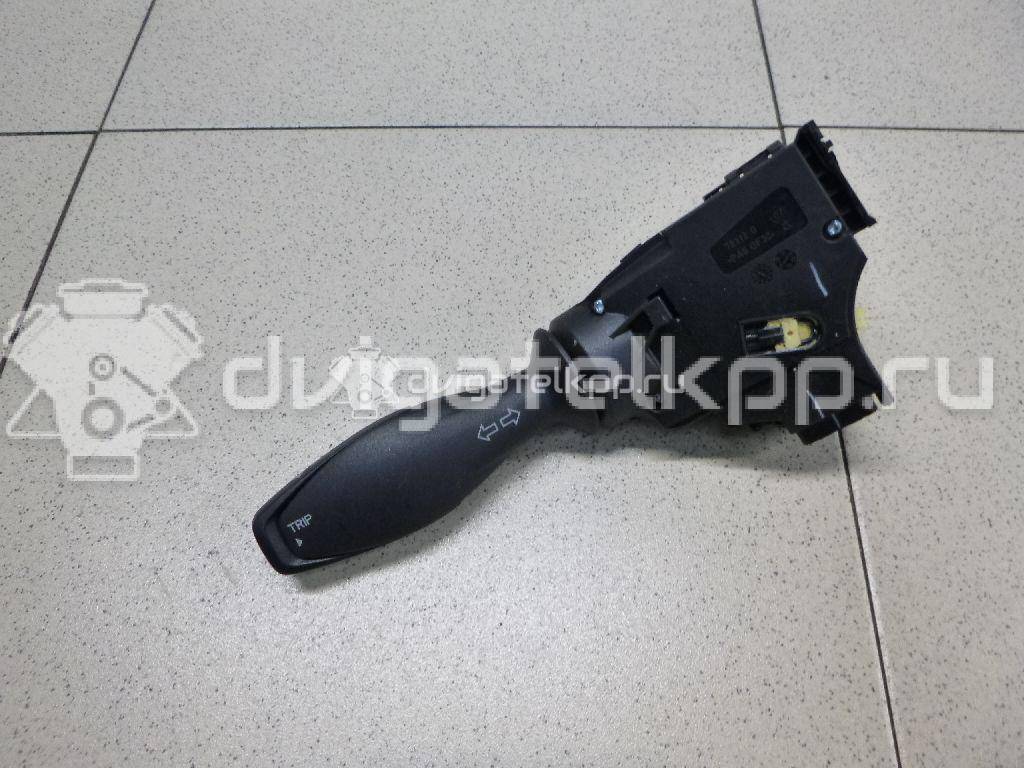 Фото Переключатель поворотов подрулевой  1682336 для Ford Fiesta {forloop.counter}}