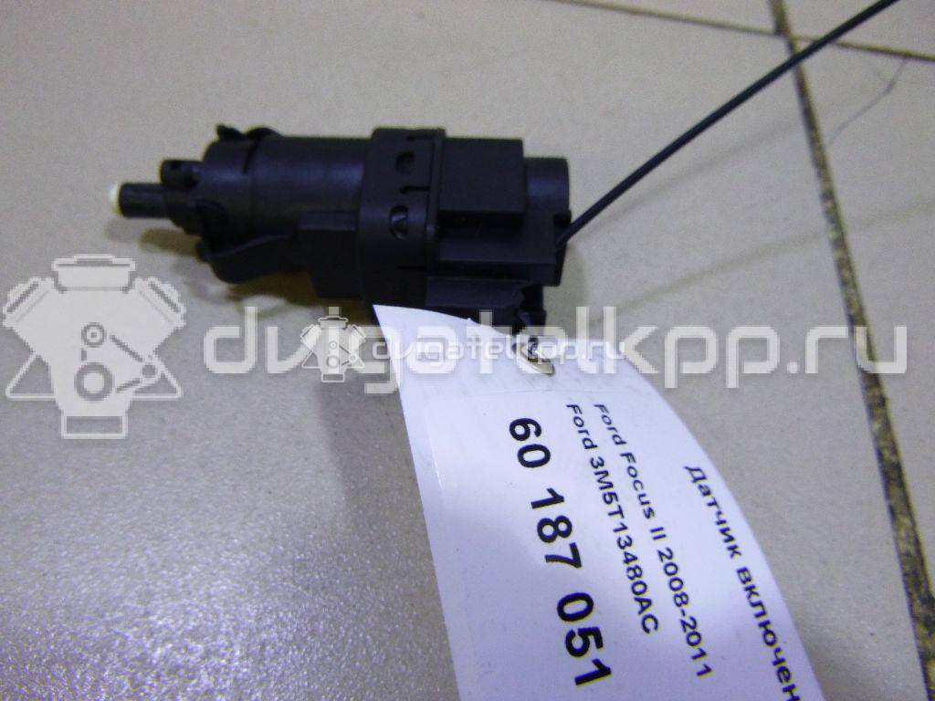 Фото Датчик включения стопсигнала  3M5T13480AC для Ford Fiesta / Focus / Tourneo / C-Max / Galaxy {forloop.counter}}