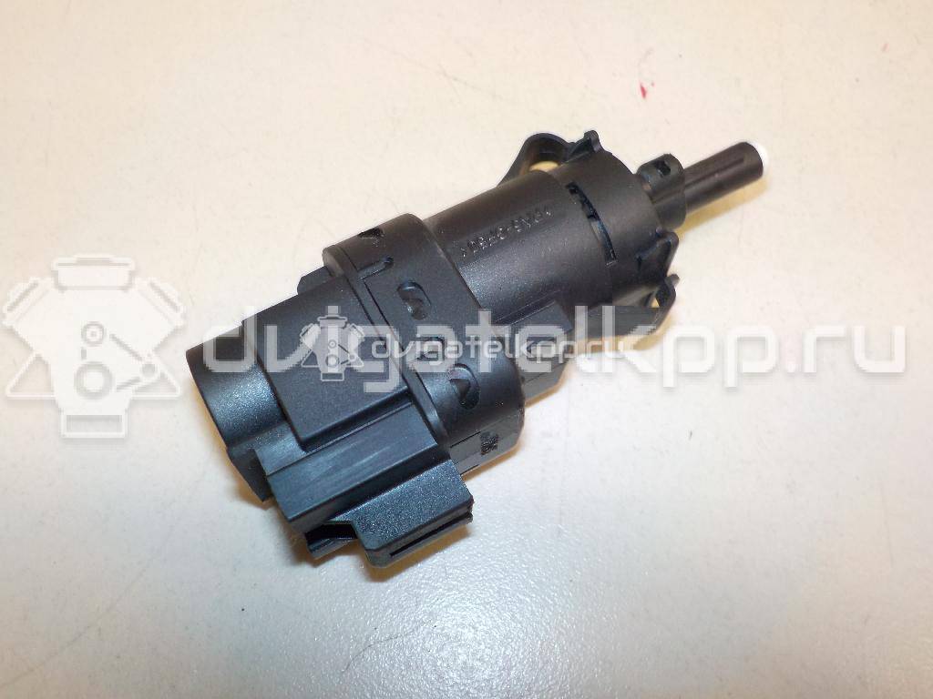 Фото Датчик включения стопсигнала  3M5T13480AC для Ford Fiesta / Focus / Tourneo / C-Max / Galaxy {forloop.counter}}