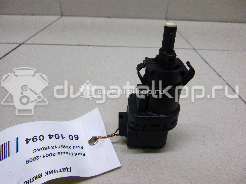 Фото Датчик включения стопсигнала  3M5T13480AC для Ford Fiesta / Focus / Tourneo / C-Max / Galaxy {forloop.counter}}