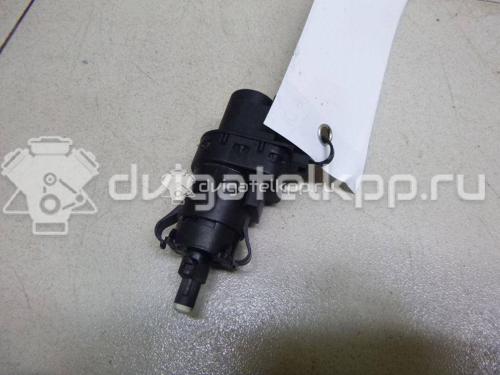 Фото Датчик включения стопсигнала  3M5T13480AC для Ford Fiesta / Focus / Tourneo / C-Max / Galaxy {forloop.counter}}