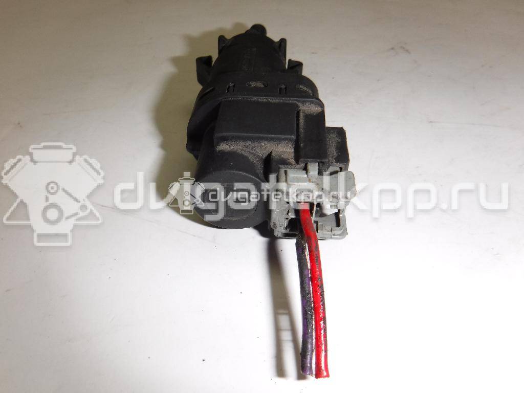 Фото Датчик включения стопсигнала  3M5T13480AC для Ford Fiesta / Focus / Tourneo / C-Max / Galaxy {forloop.counter}}