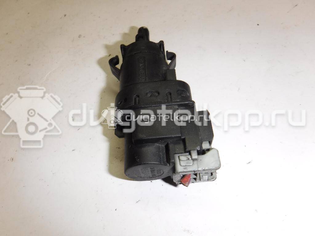 Фото Датчик включения стопсигнала  3M5T13480AC для Ford Fiesta / Focus / Tourneo / C-Max / Galaxy {forloop.counter}}