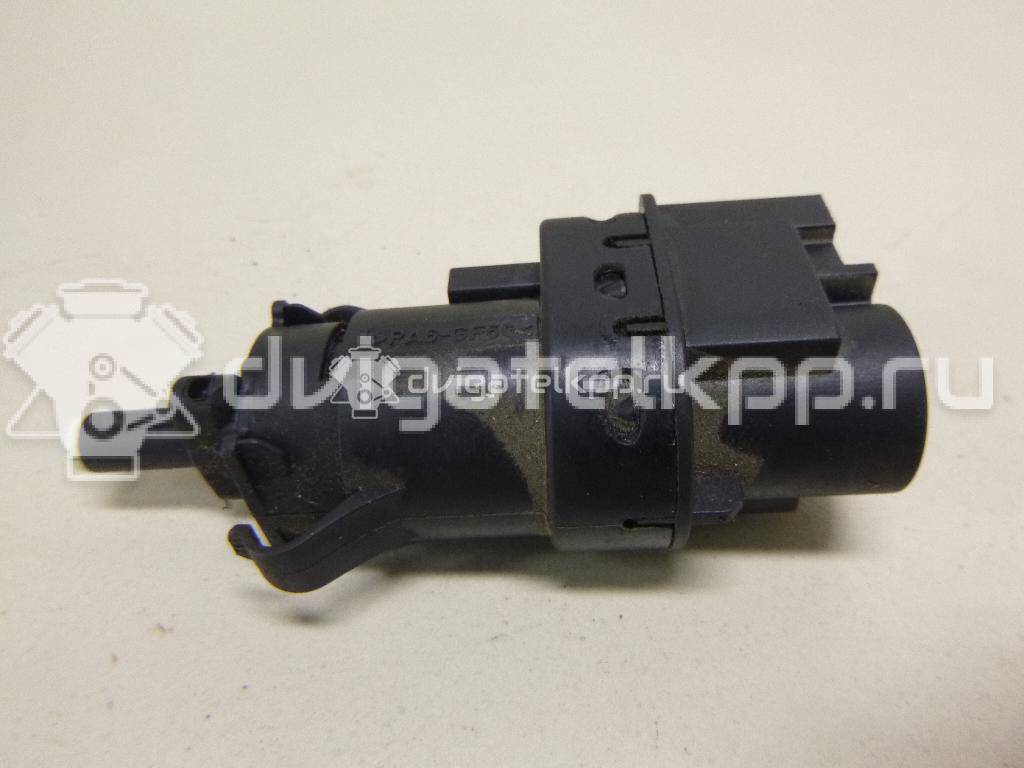Фото Датчик включения стопсигнала  3M5T13480AC для Ford Fiesta / Focus / Tourneo / C-Max / Galaxy {forloop.counter}}