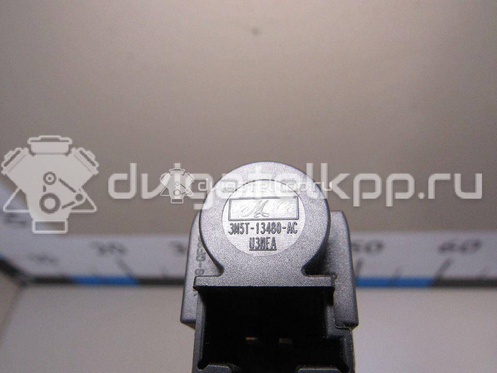 Фото Датчик включения стопсигнала  3M5T13480AC для Ford Fiesta / Focus / Tourneo / C-Max / Galaxy {forloop.counter}}