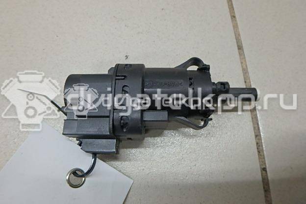 Фото Датчик включения стопсигнала  3M5T13480AC для Ford Fiesta / Focus / Tourneo / C-Max / Galaxy {forloop.counter}}