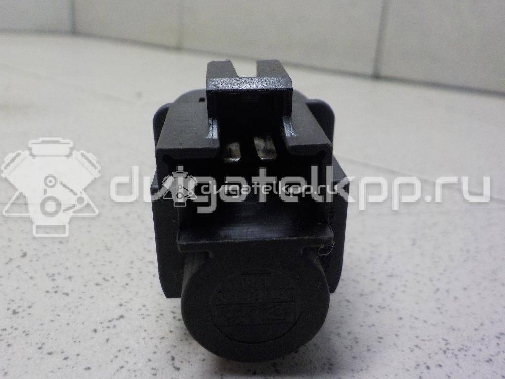 Фото Датчик включения стопсигнала  4832217 для Ford Fiesta / Focus / Tourneo / C-Max / Galaxy {forloop.counter}}