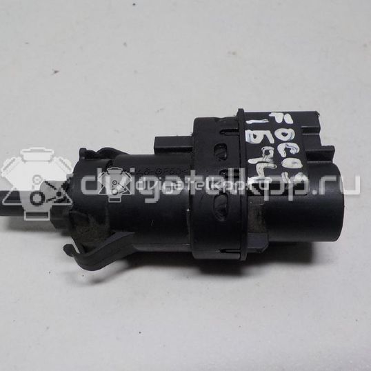 Фото Датчик включения стопсигнала  4832217 для Ford Fiesta / Focus / Tourneo / C-Max / Galaxy
