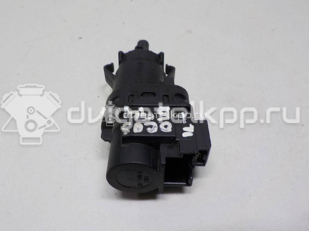 Фото Датчик включения стопсигнала  4832217 для Ford Fiesta / Focus / Tourneo / C-Max / Galaxy {forloop.counter}}