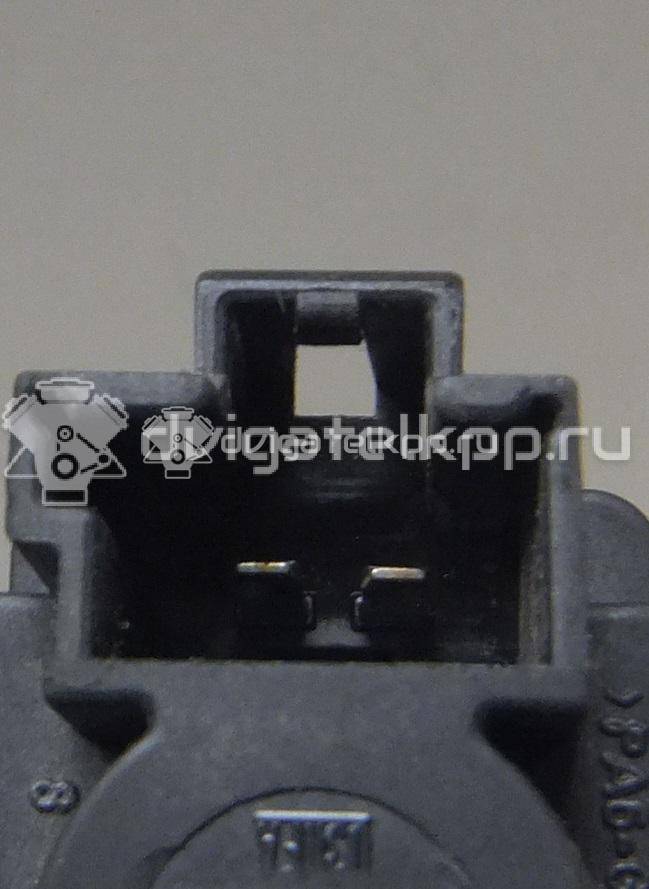 Фото Датчик включения стопсигнала  4832217 для Ford Fiesta / Focus / Tourneo / C-Max / Galaxy {forloop.counter}}