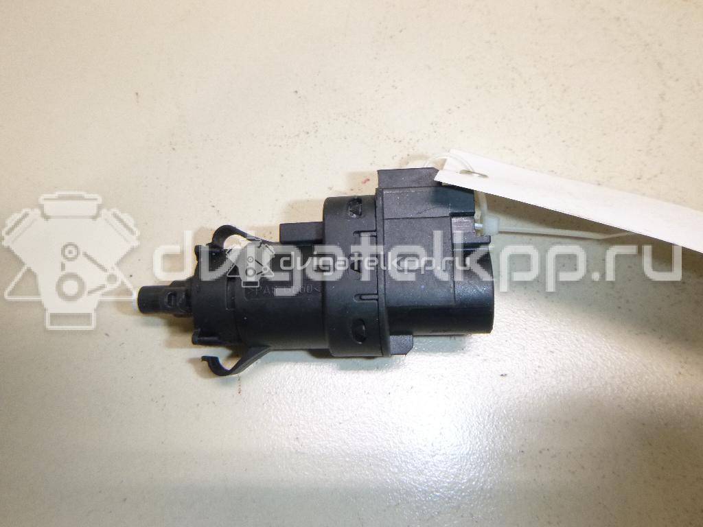 Фото Датчик включения стопсигнала  4832217 для Ford Fiesta / Focus / Tourneo / C-Max / Galaxy {forloop.counter}}