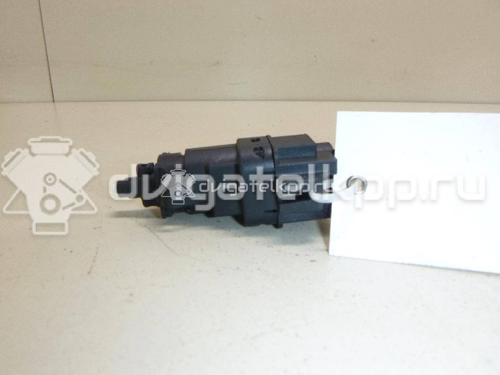 Фото Датчик включения стопсигнала  4832217 для Ford Fiesta / Focus / Tourneo / C-Max / Galaxy {forloop.counter}}