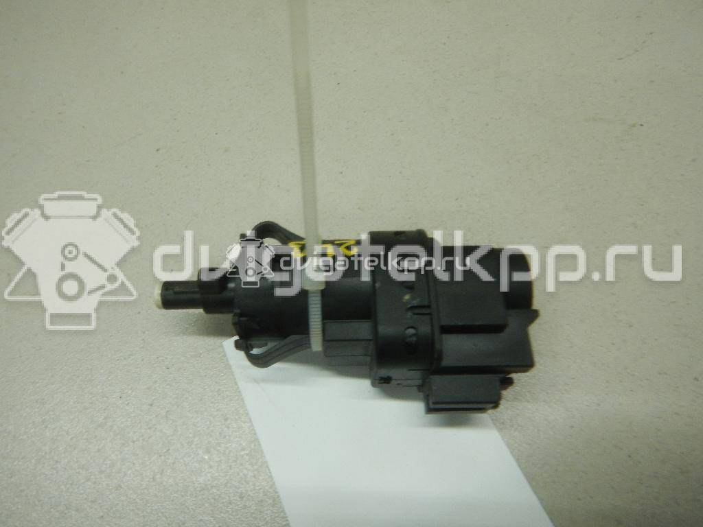 Фото Датчик включения стопсигнала  4832217 для Ford Fiesta / Focus / Tourneo / C-Max / Galaxy {forloop.counter}}