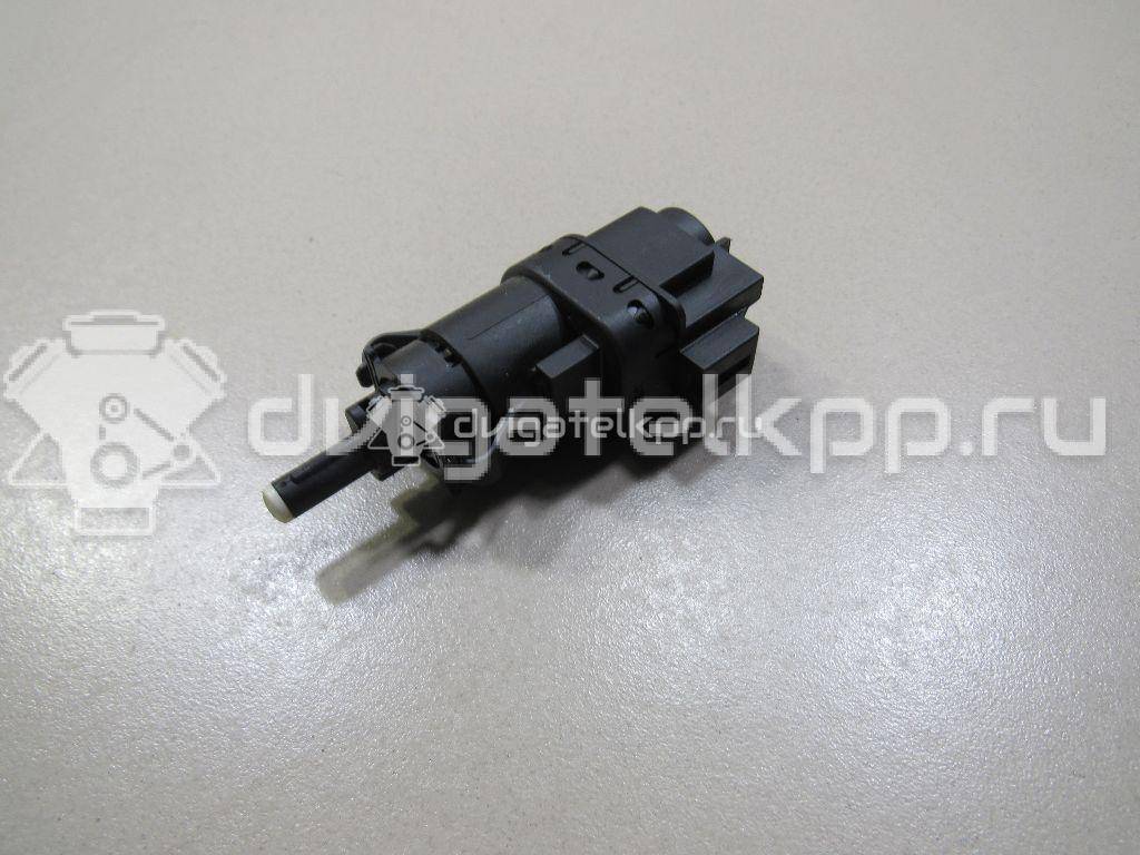 Фото Датчик включения стопсигнала  4832217 для Ford Fiesta / Focus / Tourneo / C-Max / Galaxy {forloop.counter}}