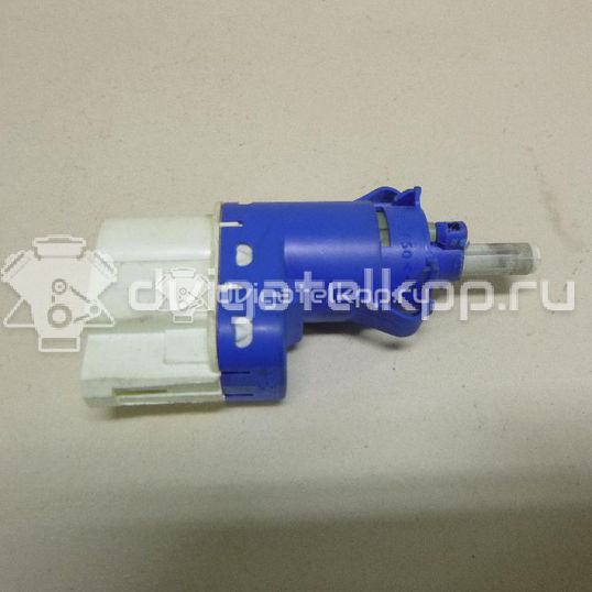 Фото Датчик включения стопсигнала  1677533 для Ford Fiesta / Focus / Tourneo / C-Max / Galaxy