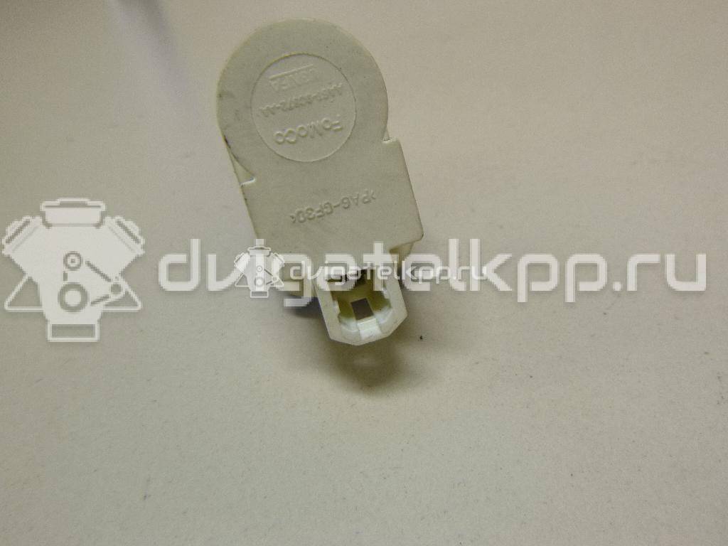 Фото Датчик включения стопсигнала  1677533 для Ford Fiesta / Focus / Tourneo / C-Max / Galaxy {forloop.counter}}