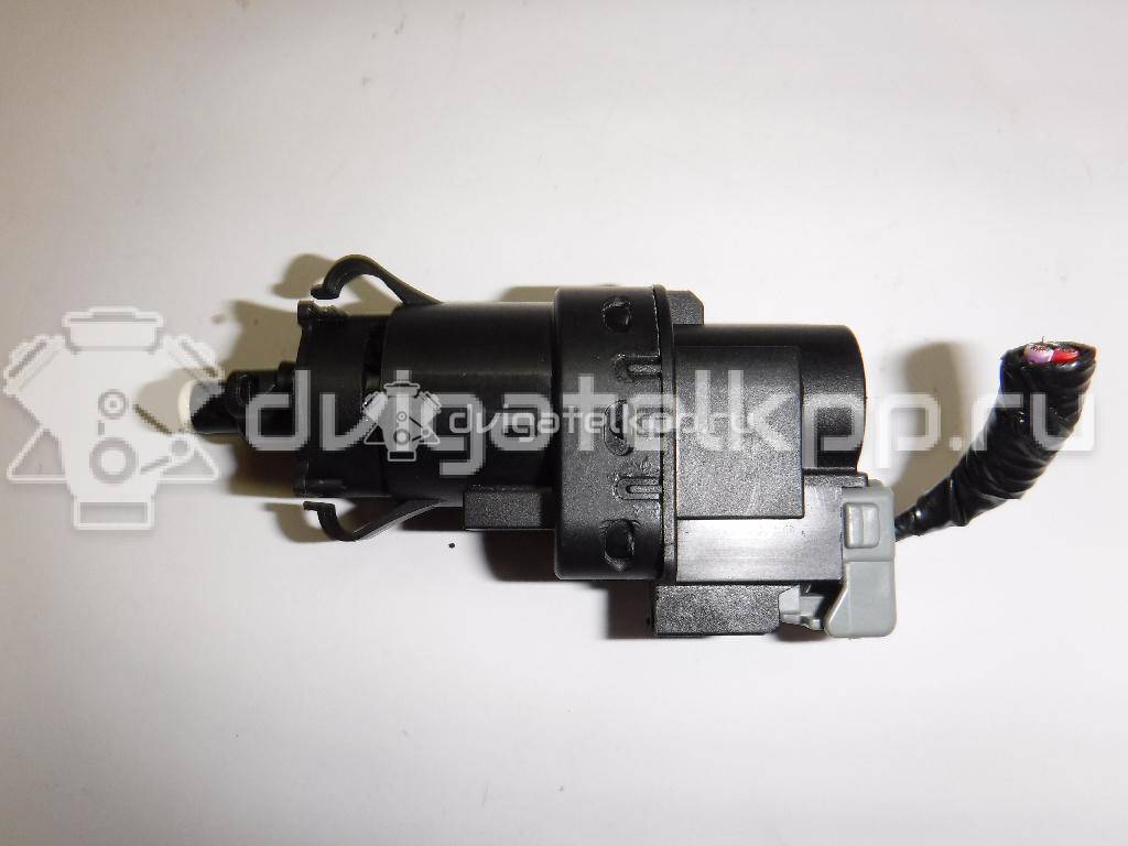 Фото Датчик включения стопсигнала  1223097 для Ford Fiesta / Focus / Tourneo / C-Max / Galaxy {forloop.counter}}