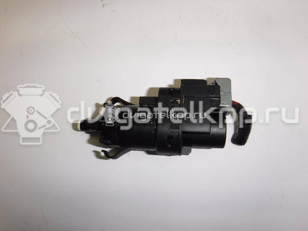 Фото Датчик включения стопсигнала  1223097 для Ford Fiesta / Focus / Tourneo / C-Max / Galaxy {forloop.counter}}