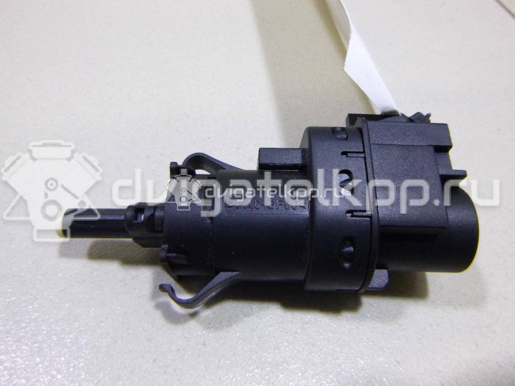 Фото Датчик включения стопсигнала  1223097 для Ford Fiesta / Focus / Tourneo / C-Max / Galaxy {forloop.counter}}