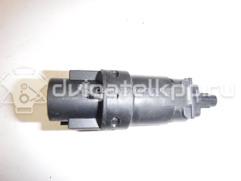 Фото Датчик включения стопсигнала  1223097 для Ford Fiesta / Focus / Tourneo / C-Max / Galaxy {forloop.counter}}