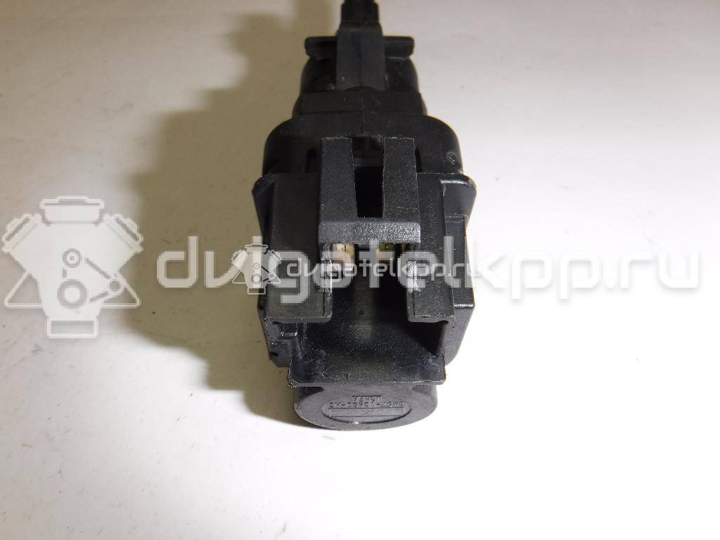 Фото Датчик включения стопсигнала  1223097 для Ford Fiesta / Focus / Tourneo / C-Max / Galaxy {forloop.counter}}