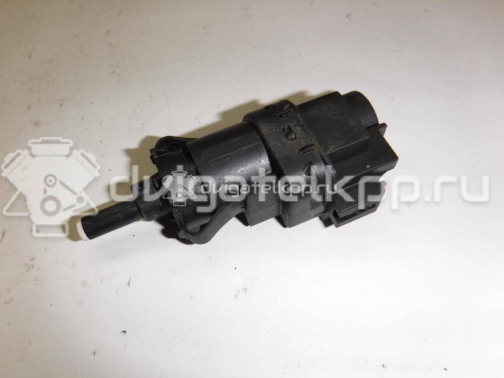 Фото Датчик включения стопсигнала  1223097 для Ford Fiesta / Focus / Tourneo / C-Max / Galaxy {forloop.counter}}