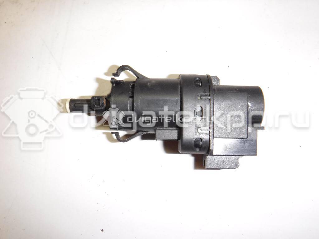 Фото Датчик включения стопсигнала  1223097 для Ford Fiesta / Focus / Tourneo / C-Max / Galaxy {forloop.counter}}