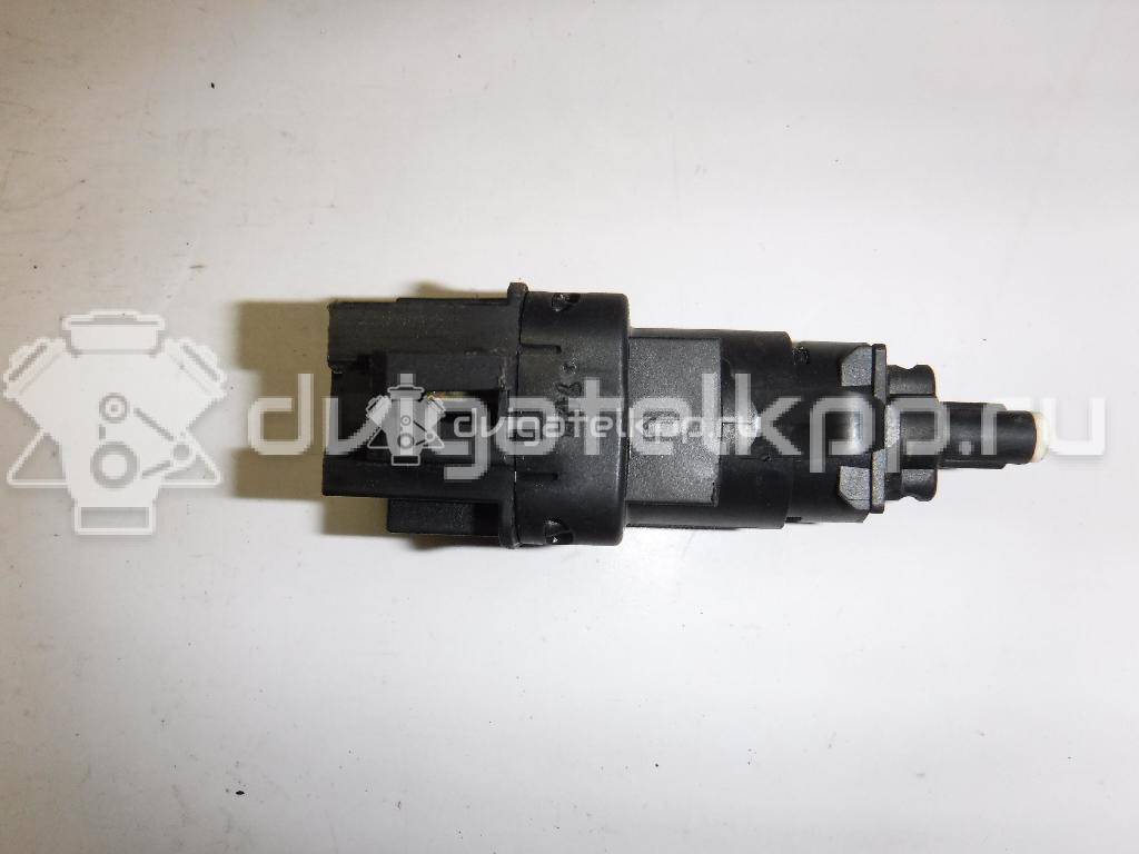 Фото Датчик включения стопсигнала  1223097 для Ford Fiesta / Focus / Tourneo / C-Max / Galaxy {forloop.counter}}