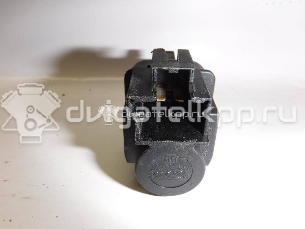 Фото Датчик включения стопсигнала  1223097 для Ford Fiesta / Focus / Tourneo / C-Max / Galaxy {forloop.counter}}