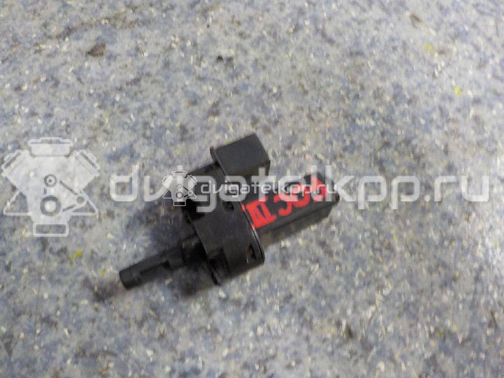 Фото Датчик педали сцепления  4M5T7C534AA для Ford Fiesta / Focus / Tourneo / C-Max / Galaxy {forloop.counter}}