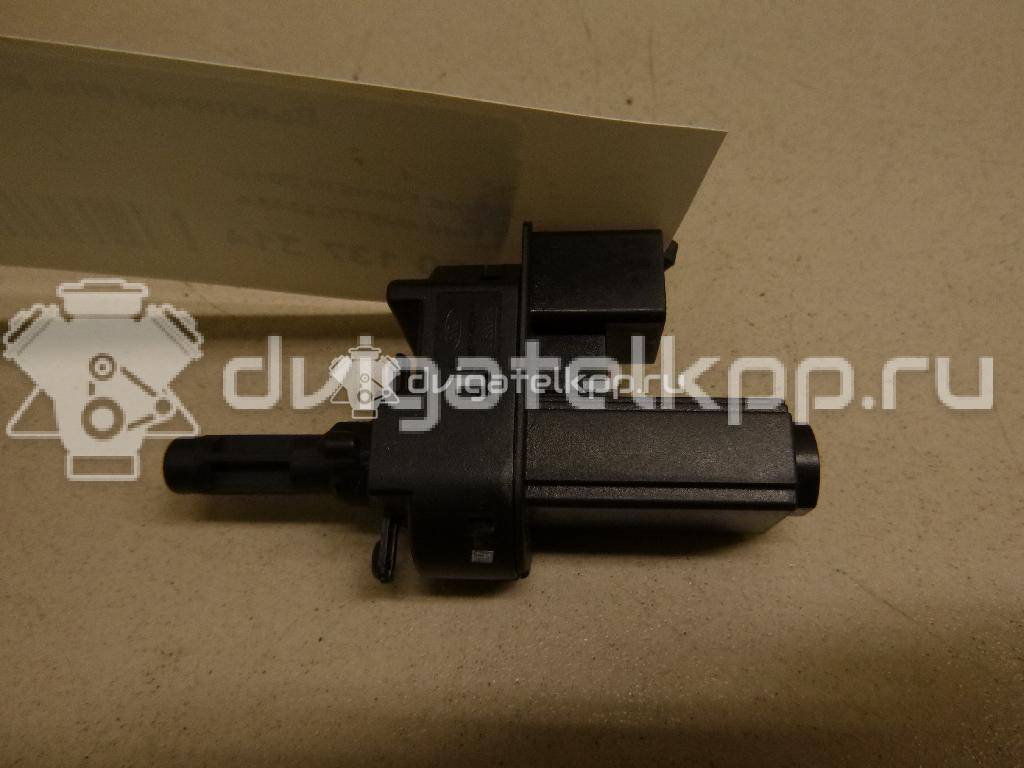 Фото Датчик педали сцепления  4M5T7C534AA для Ford Fiesta / Focus / Tourneo / C-Max / Galaxy {forloop.counter}}