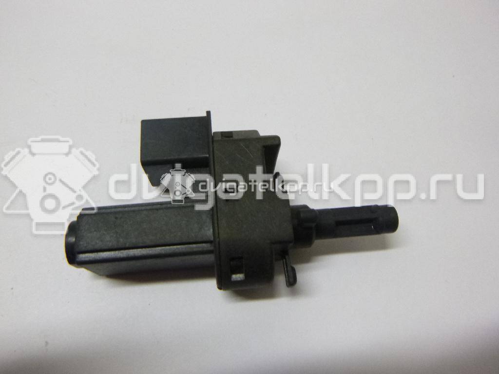 Фото Датчик педали сцепления  4M5T7C534AA для Ford Fiesta / Focus / Tourneo / C-Max / Galaxy {forloop.counter}}