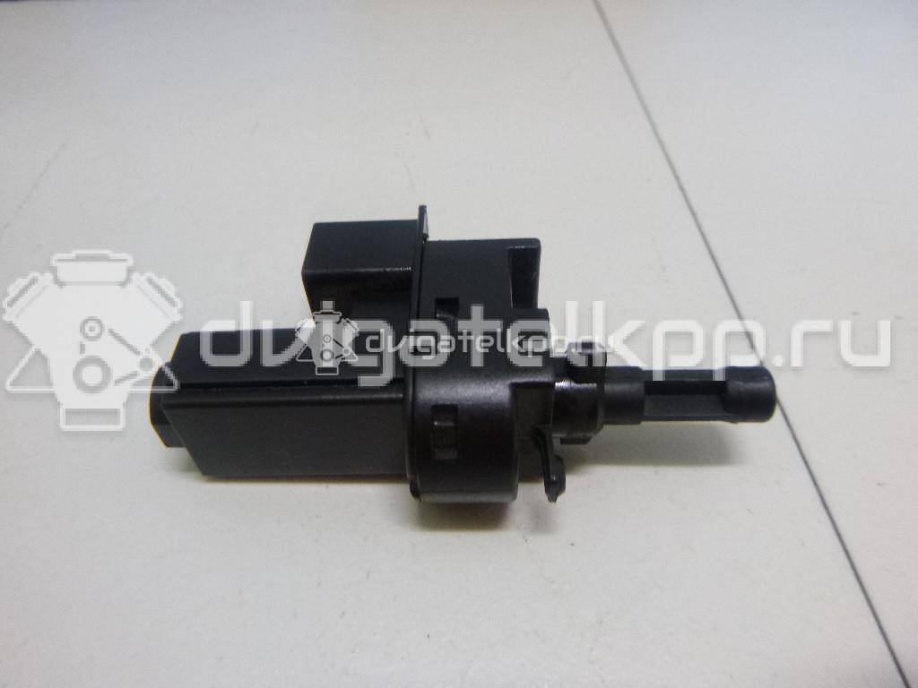 Фото Датчик педали сцепления  4M5T7C534AA для Ford Fiesta / Focus / Tourneo / C-Max / Galaxy {forloop.counter}}