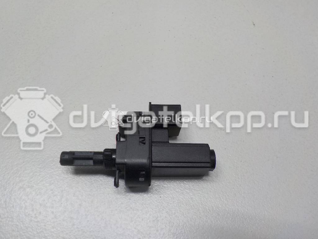 Фото Датчик педали сцепления  4M5T7C534AA для Ford Fiesta / Focus / Tourneo / C-Max / Galaxy {forloop.counter}}