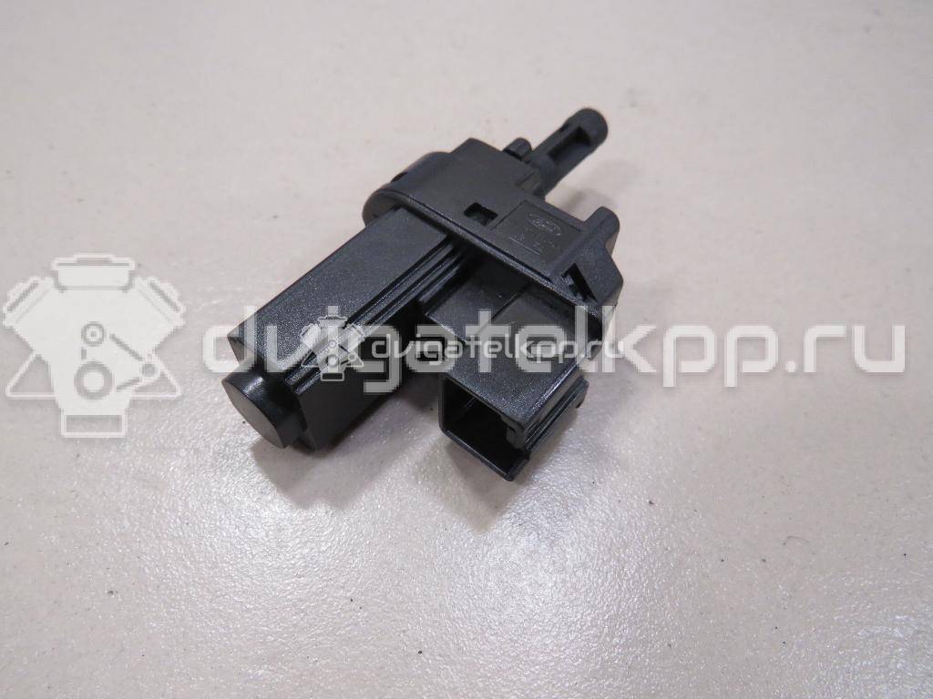 Фото Датчик педали сцепления  4M5T7C534AA для Ford Fiesta / Focus / Tourneo / C-Max / Galaxy {forloop.counter}}