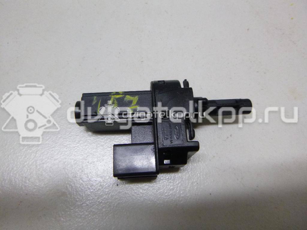 Фото Датчик педали сцепления  4M5T7C534AA для Ford Fiesta / Focus / Tourneo / C-Max / Galaxy {forloop.counter}}